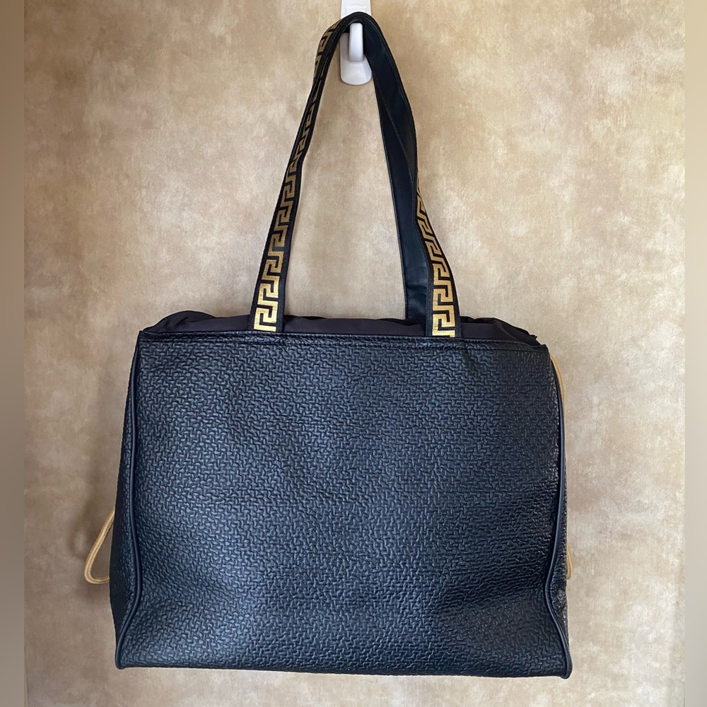 Versace Perfums Black Faux Leather Tote Bag Gold Accents Drawstring Magnetic Big - Picture 3 of 13
